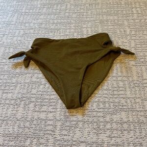 l*space bikini bottoms Size M in Moss